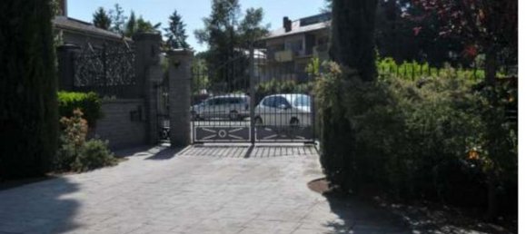 7 rooms Apartment in Viterbo, Italy No. 199156 3