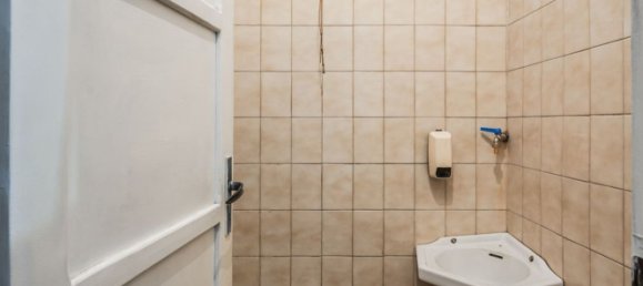 50m² Commercial property in Bologna, Italy No. 285635 11