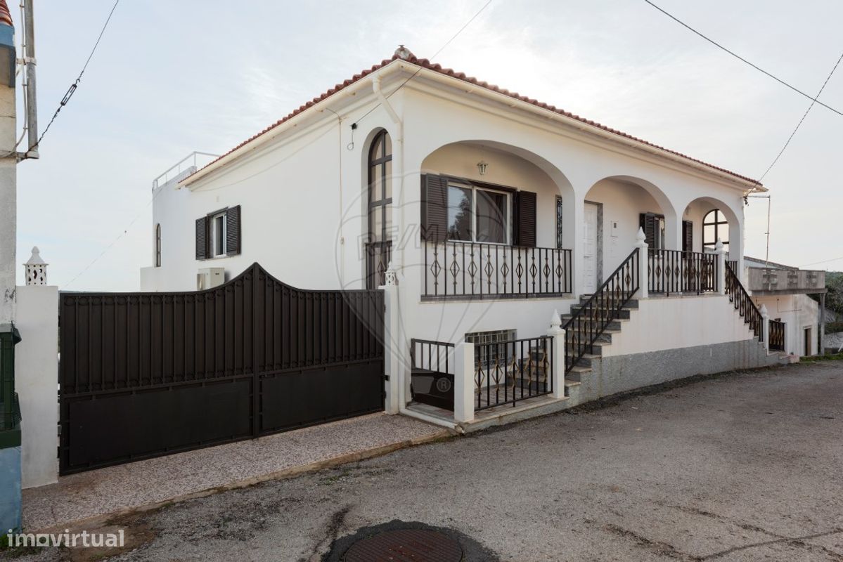 Casa de 3 dormitorios en Loule, Portugal No. 30036