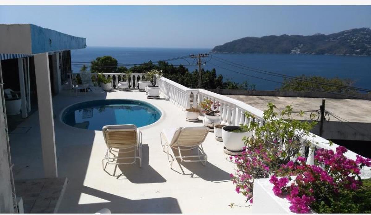 4 bedrooms House in Guerrero, Mexico No. 169819