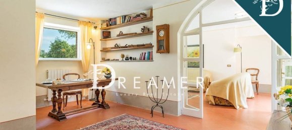 9 bedrooms Villa in Cortona, Italy No. 173795 14