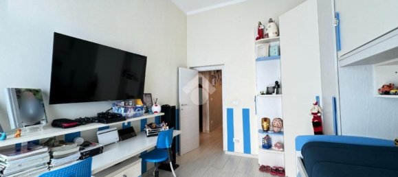 3غرفة شقة في Bari, Italy رقم 77777 29