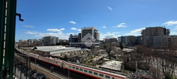 3غرفة شقة في Bari, Italy رقم 77777 16