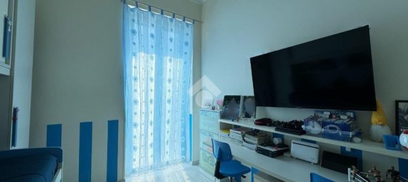 3غرفة شقة في Bari, Italy رقم 77777 27