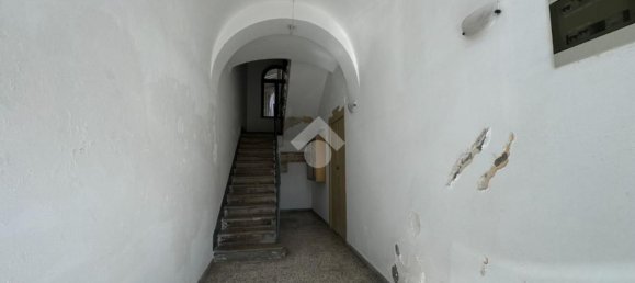 3غرفة شقة في Bari, Italy رقم 77777 3