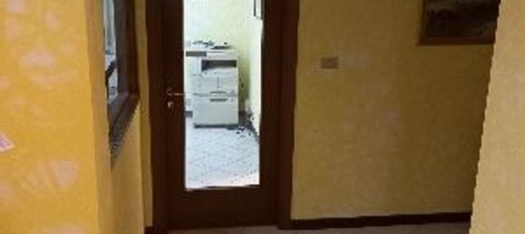 Офис 250м² в Новара, Италия № 257086 8