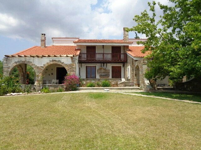6 bedrooms Villa in Euboea, Greece No. 2894