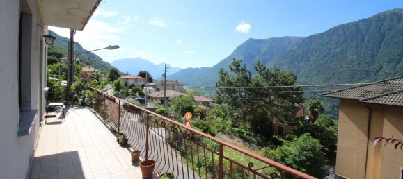 12 rooms House in Porlezza, Italy No. 258066 3