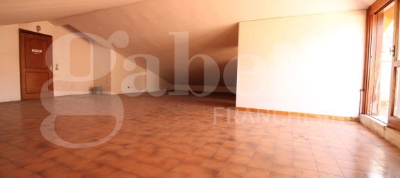 Studio in Rome, Italy No. 55604 10