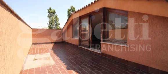 Studio in Rome, Italy No. 55604 9