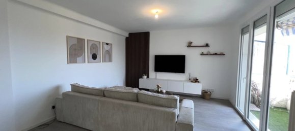 2 bedrooms Apartment in Toulon, France No. 319847 2