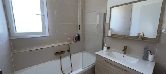 2 bedrooms Apartment in Toulon, France No. 319847 8