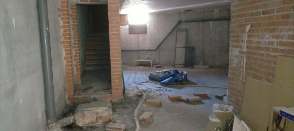 255m² Commercial property in Campo Real, Spain No. 80907 8