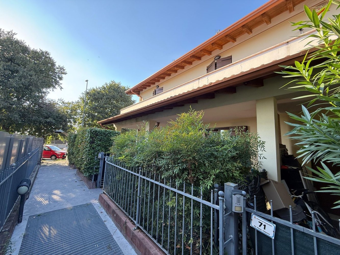 Casa de 3 dormitorios en Montichiari, Italy No. 361375