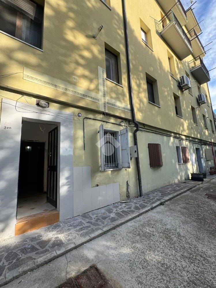 2 bedrooms Apartment in Sassuolo, Italy No. 358347