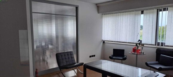  مستودع في Viareggio, Italy 940متر مربع رقم 357424 3