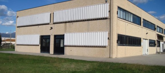  مستودع في Viareggio, Italy 940متر مربع رقم 357424 8