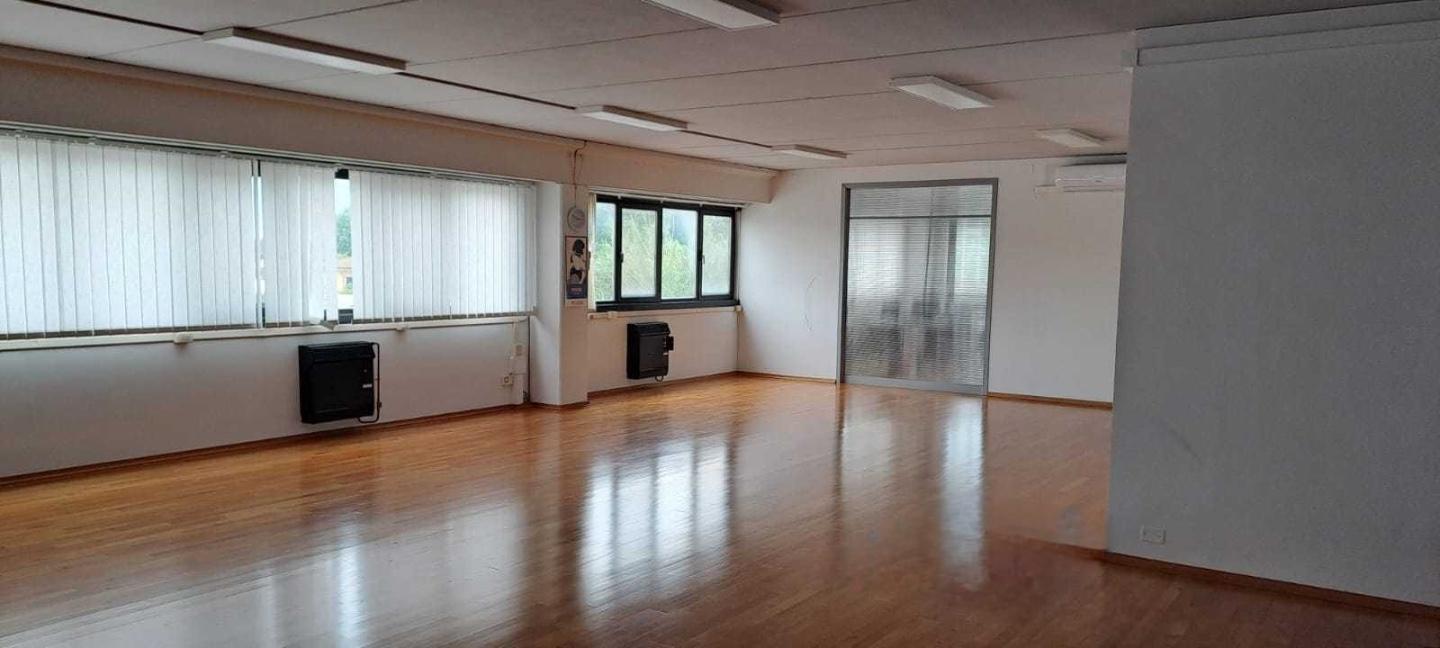  مستودع في Viareggio, Italy 940متر مربع رقم 357424