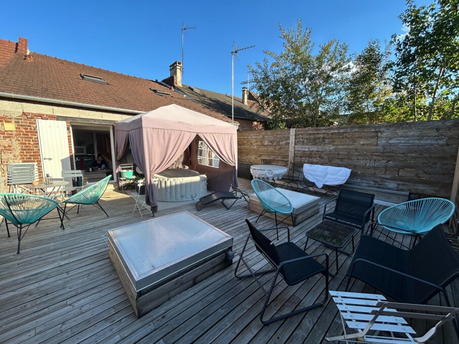 Parkplatz in Ressons-sur-Matz, France 147m², Nr. 357723