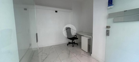 1-Zimmer Gewerbliche Immobilie in Naples, Italy, Nr. 124187 5