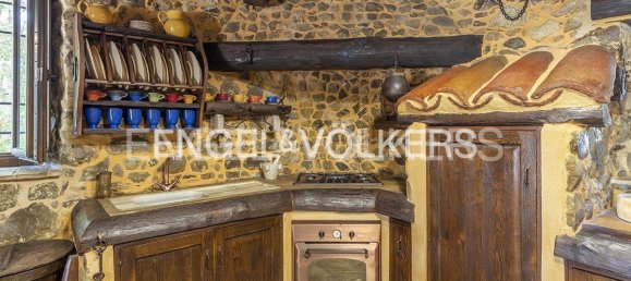 3 bedrooms House in Pescorocchiano, Italy No. 109159 3