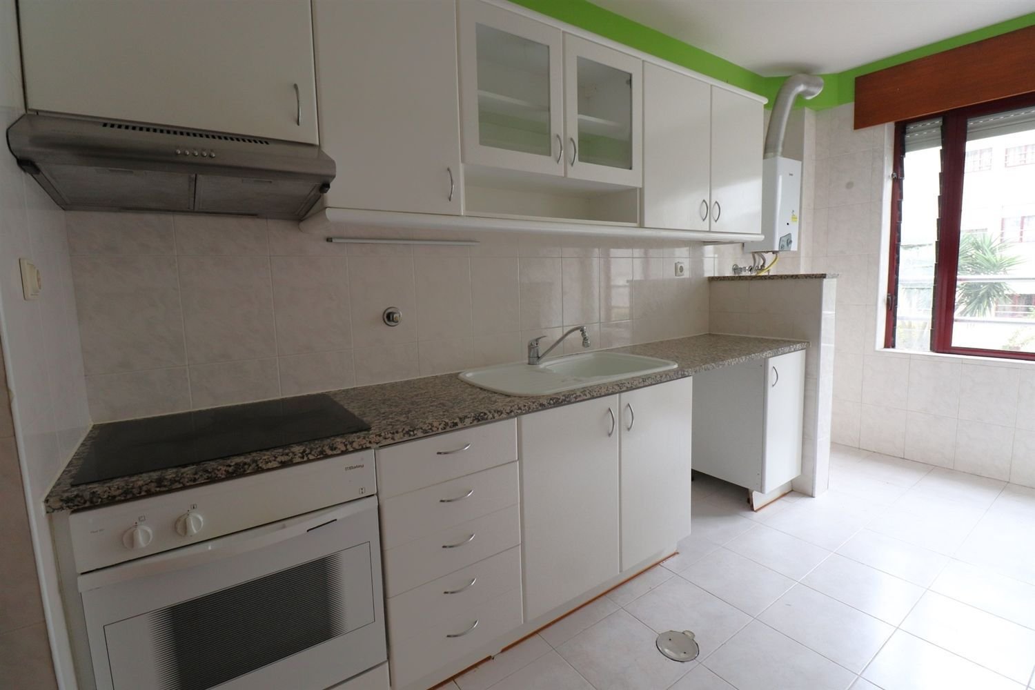 3 bedrooms Apartment in Avintes, Portugal No. 70499