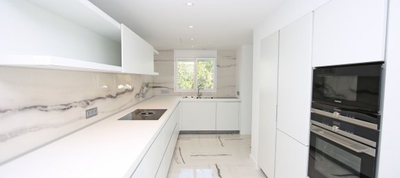 5 bedrooms Townhouse in Marbella, Spain No. 119429 25