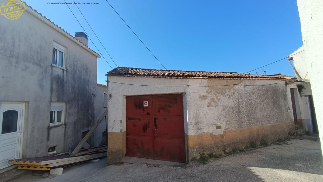 3 bedrooms House in Miranda do Corvo, Portugal No. 211643