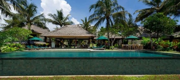 4 bedrooms Villa in Canggu, Indonesia No. 2988 3
