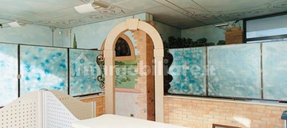 2غرفة عقار تجاري في Roncadelle, Italy رقم 105052 2