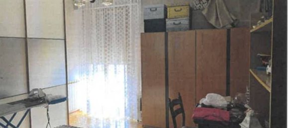 4 rooms Apartment in Urbania, Italy No. 288348 8