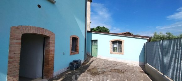 6 rooms House in Campodipietra, Italy No. 91904 24