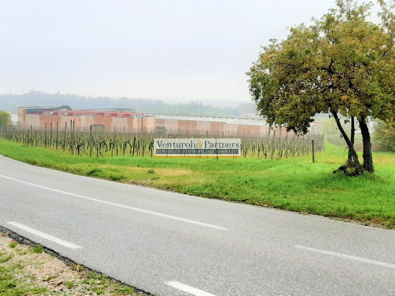 Terreno en Calcinato, Italy 853 m² No. 78974