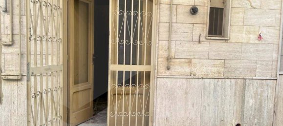 Casa de 3 divisões em Cerignola, Italy N.º 23492 2