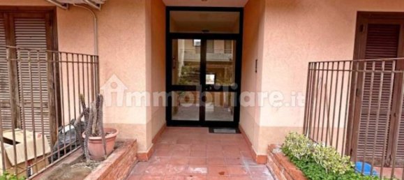 5 rooms Apartment in Gravina di Catania, Italy No. 17653 4