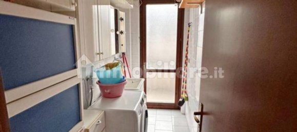 5 rooms Apartment in Gravina di Catania, Italy No. 17653 17