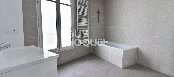 3 Schlafzimmer Villa in Aubervilliers, France, Nr. 176642 10