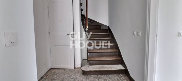 3 Schlafzimmer Villa in Aubervilliers, France, Nr. 176642 7