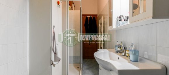 2-salle Appartement à Vignate, Italy No. 70420 19