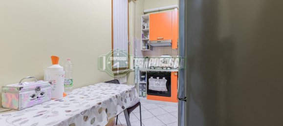2-salle Appartement à Vignate, Italy No. 70420 7