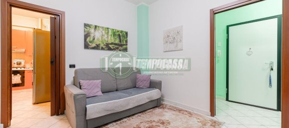 2-salle Appartement à Vignate, Italy No. 70420 3