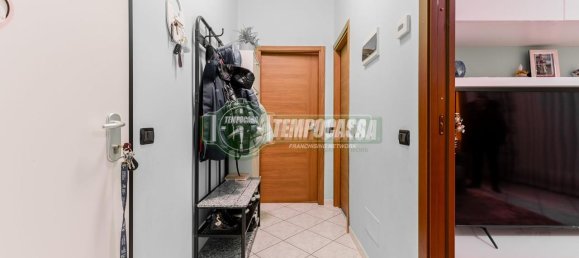 2-salle Appartement à Vignate, Italy No. 70420 11