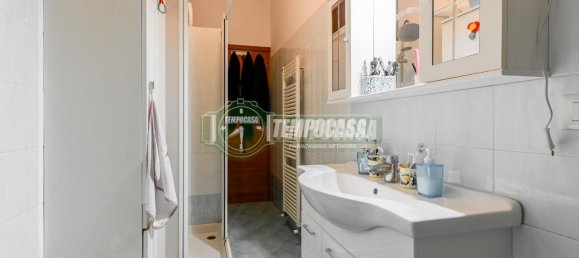 2-salle Appartement à Vignate, Italy No. 70420 20