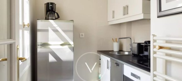 1 bedroom Duplex in Paris, France No. 163794 7