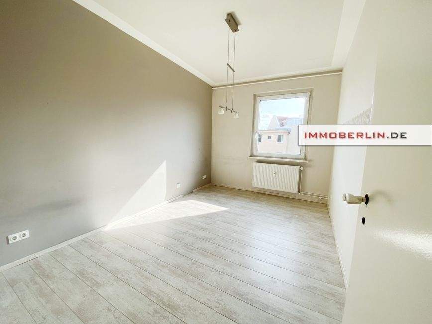 4 rooms Apartment in Schmargendorf, Germany No. 366846