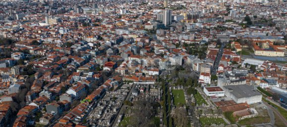 11 bedrooms House in Porto, Portugal No. 110241 30