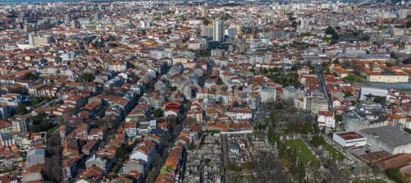 11 bedrooms House in Porto, Portugal No. 110241 28