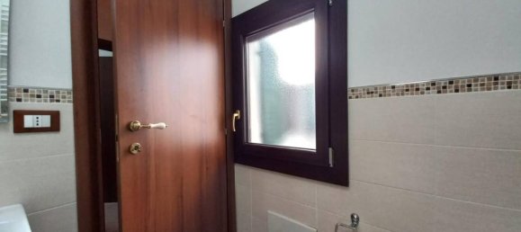 Casa de 8 habitaciónes en Castel Guelfo di Bologna, Italy No. 26305 33