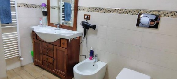 Casa de 8 habitaciónes en Castel Guelfo di Bologna, Italy No. 26305 27