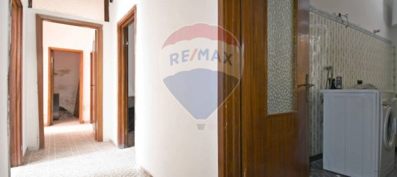 5 rooms Apartment in Macomer, Italy No. 361997 5